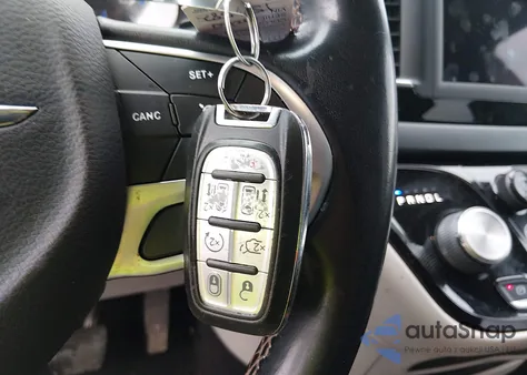 2018 Chrysler Pacifica Touring L z USA, uszkodzony, nr VIN 2C4RC1BG2JR153906